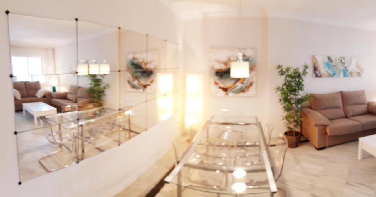Chez Migs & Luci. Marbella. Milla De Oro. Golden Mille * Marbella